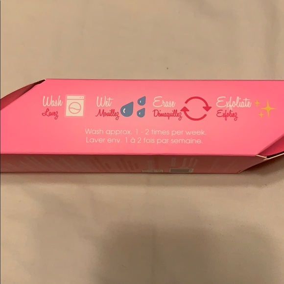 Make Up Eraser in Original Pink - Picture 2 of 6